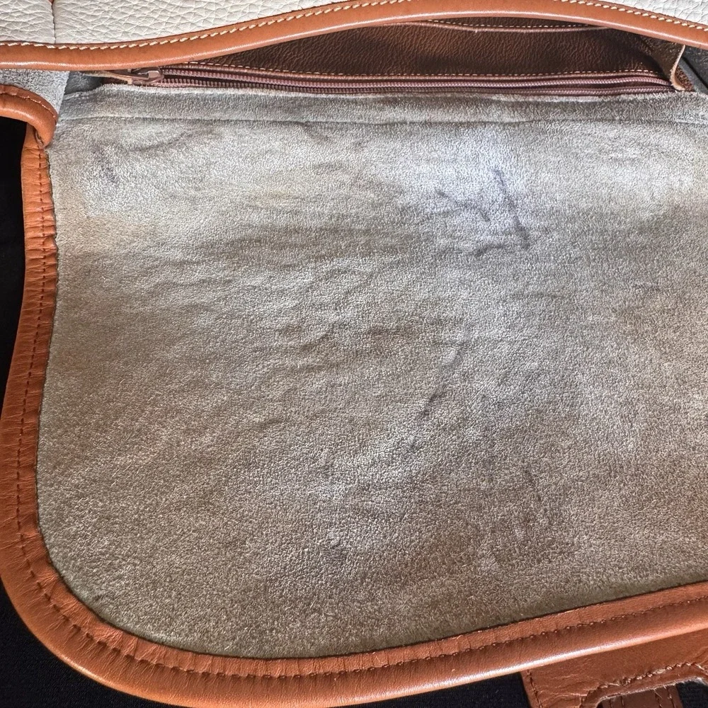 Dooney & Bourke Cream and Tan Pebbled Leather Crossbody Handbag Vintage
